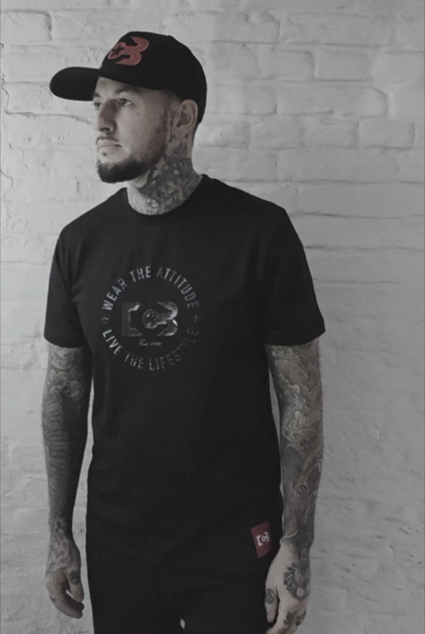 Video of a black tee shirt 