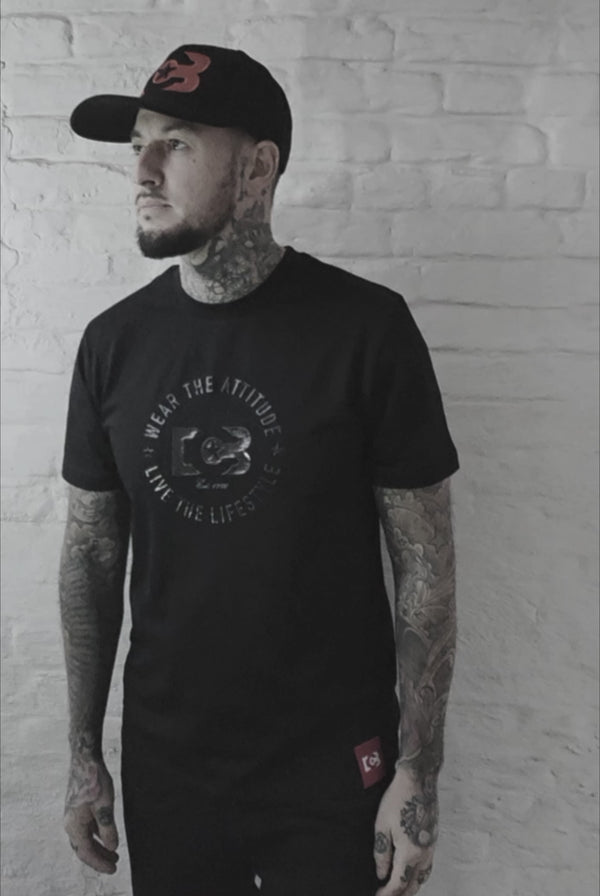 Video of a black tee shirt 